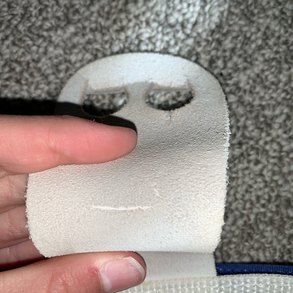 NOT AVAILABLE - Picture 4 of 8